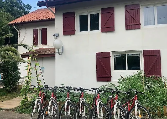 Au Velo Bleu - Privatisez Un Ancien Entre Ocean - 12pers